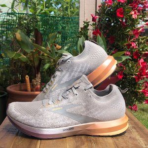 Brook Levitate 3 Running Shoes